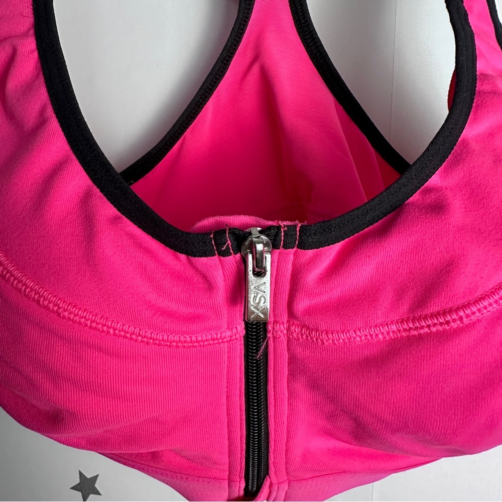 Victoria's Secret Pink VXS Front-Close Racerback
Sports Bra New without tag 32C - Picture 13 of 14